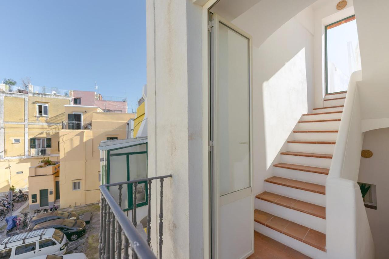 Апартаменты Torretta Corricella- Torretta Прочида Экстерьер фото