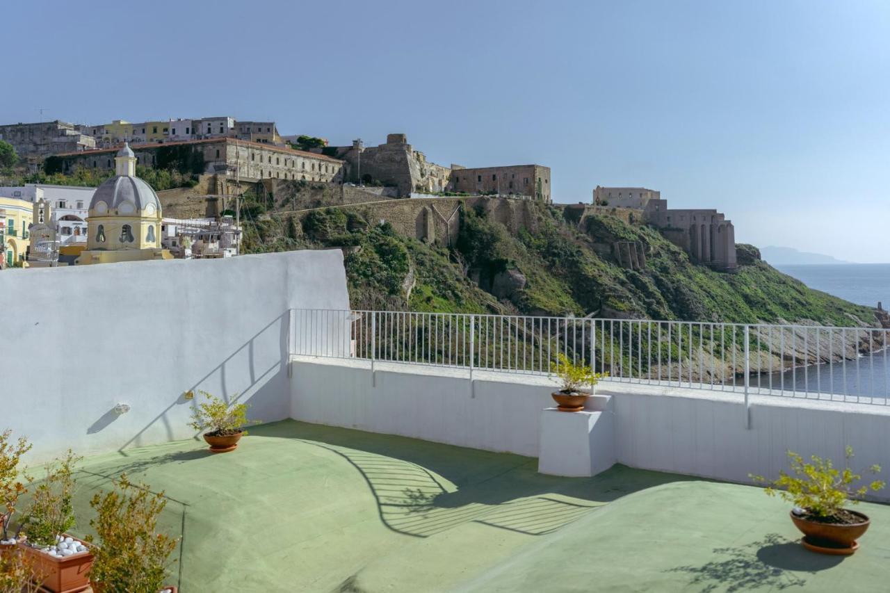 Апартаменты Torretta Corricella- Torretta Прочида Экстерьер фото