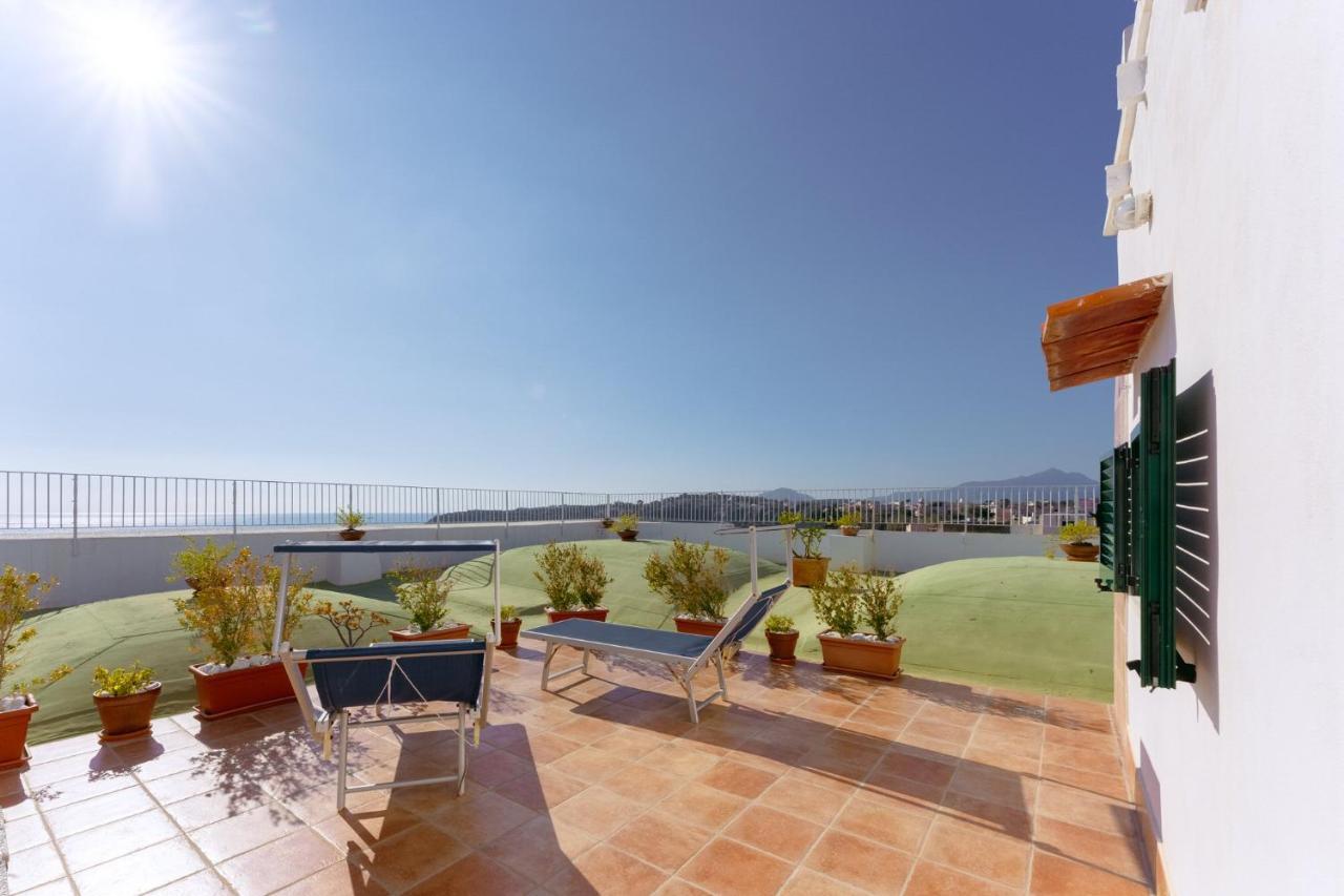 Апартаменты Torretta Corricella- Torretta Прочида Экстерьер фото