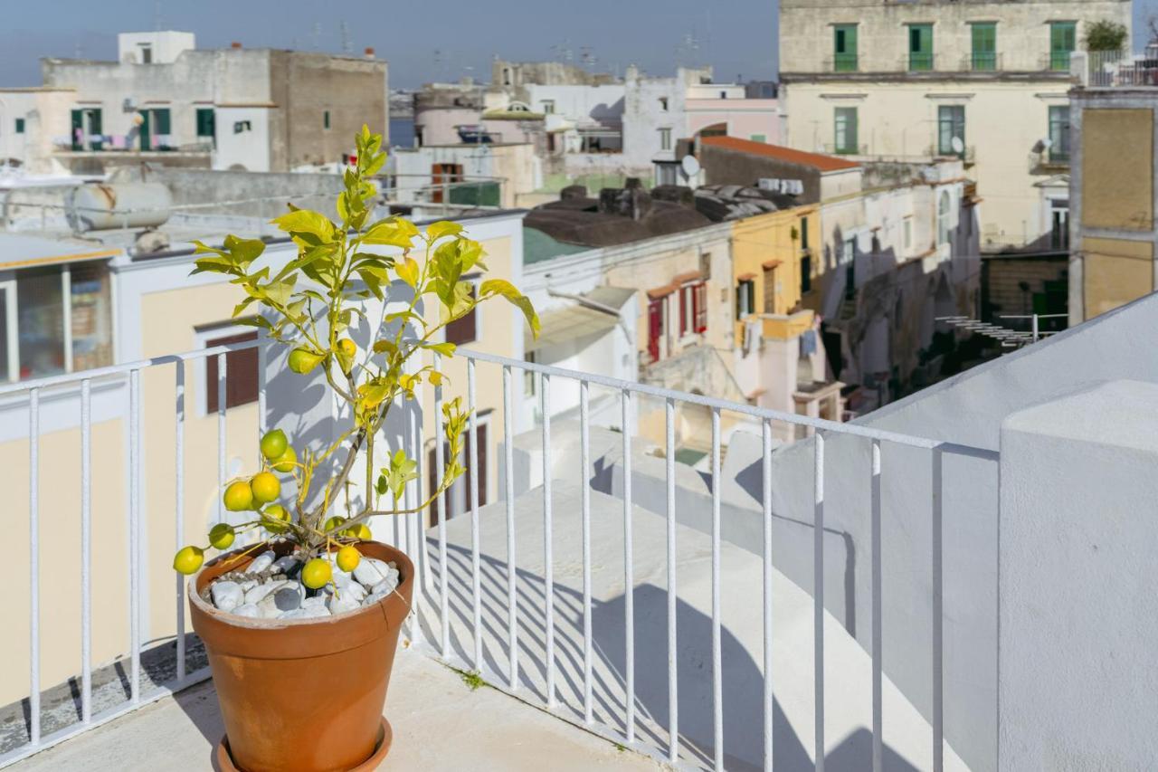 Апартаменты Torretta Corricella- Torretta Прочида Экстерьер фото
