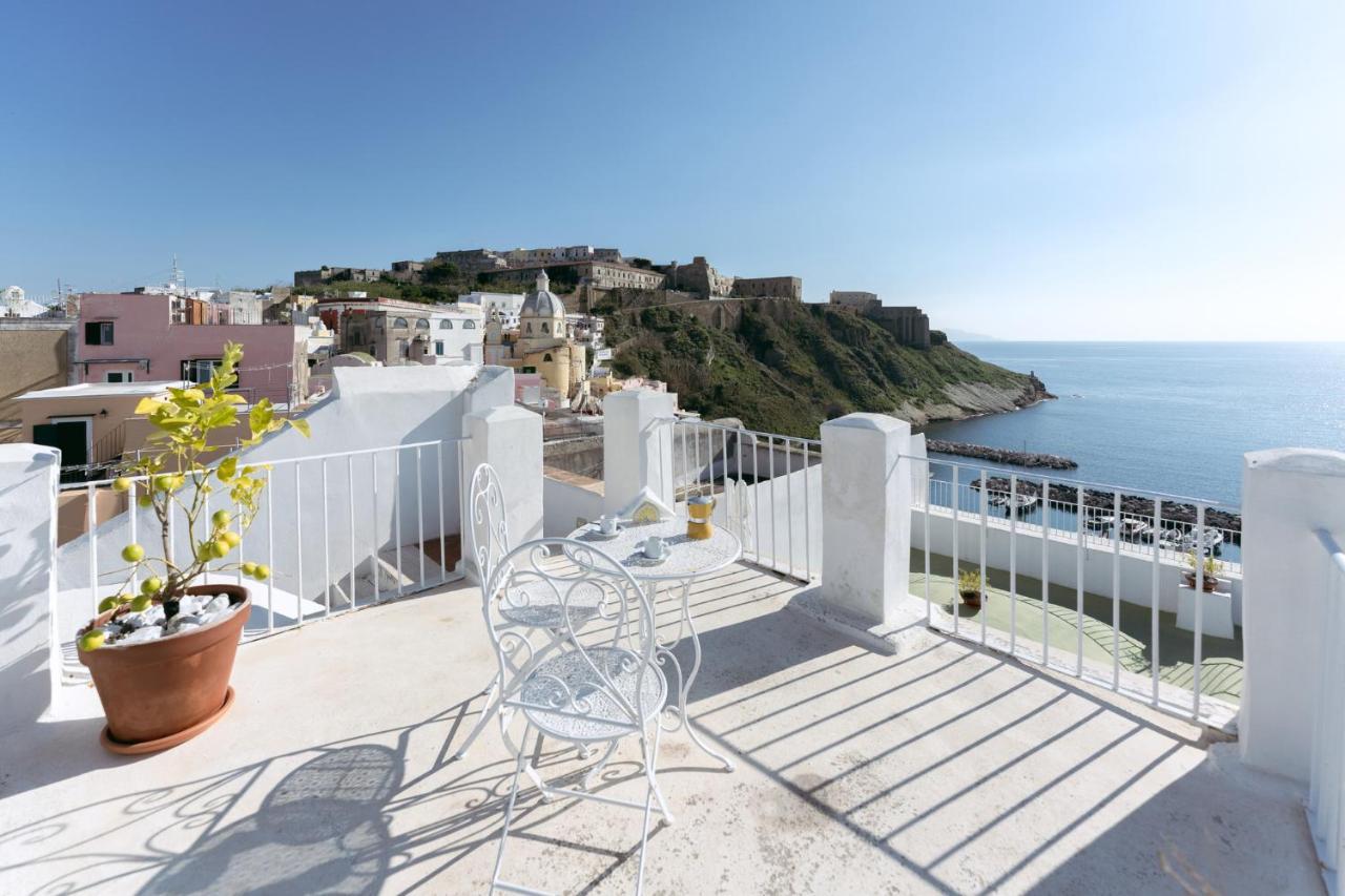 Апартаменты Torretta Corricella- Torretta Прочида Экстерьер фото